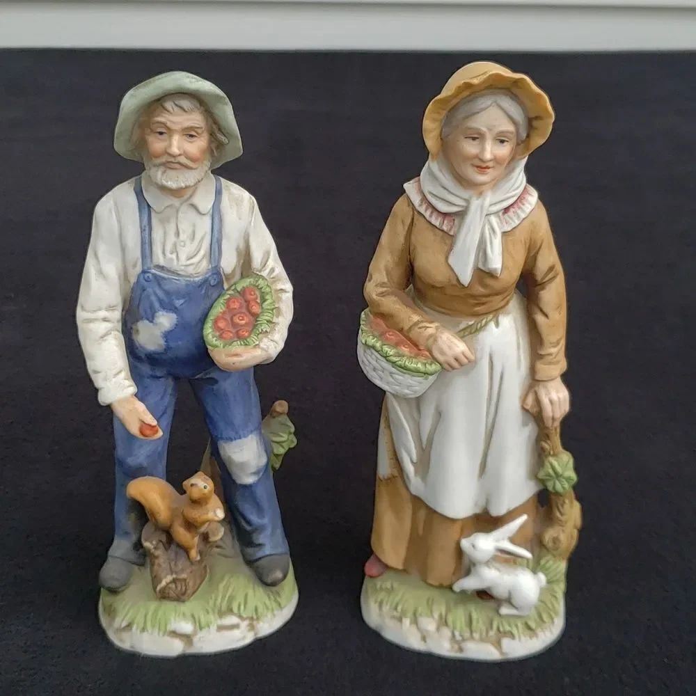 Vtg Homco Old Man & Woman Farmer Couple Apples Squirrel Bunnies Porcelain
